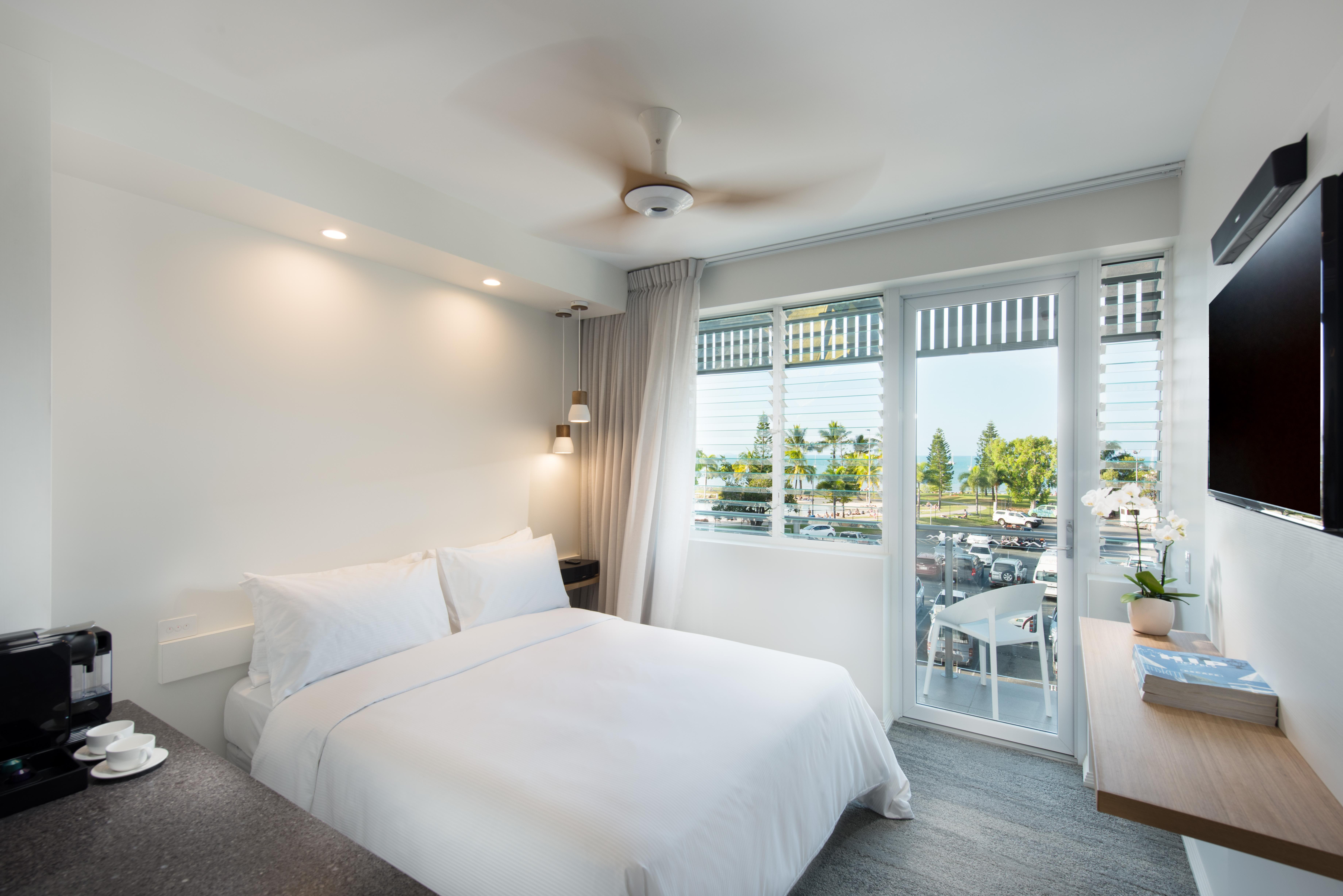 Heart Hotel And Gallery Whitsundays Airlie Beach Eksteriør bilde