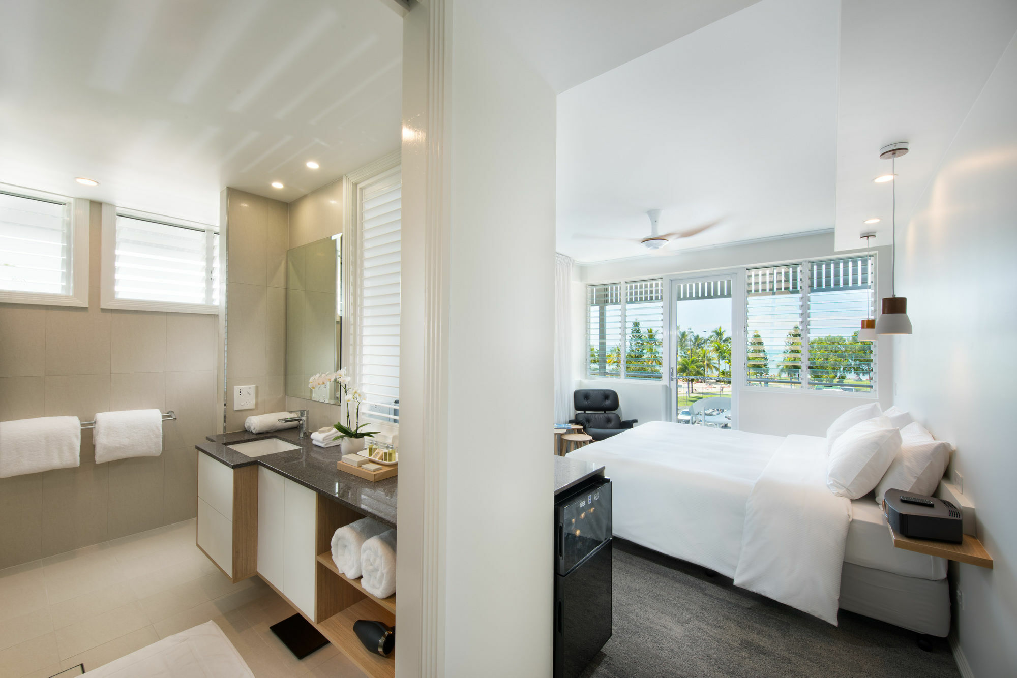 Heart Hotel And Gallery Whitsundays Airlie Beach Eksteriør bilde